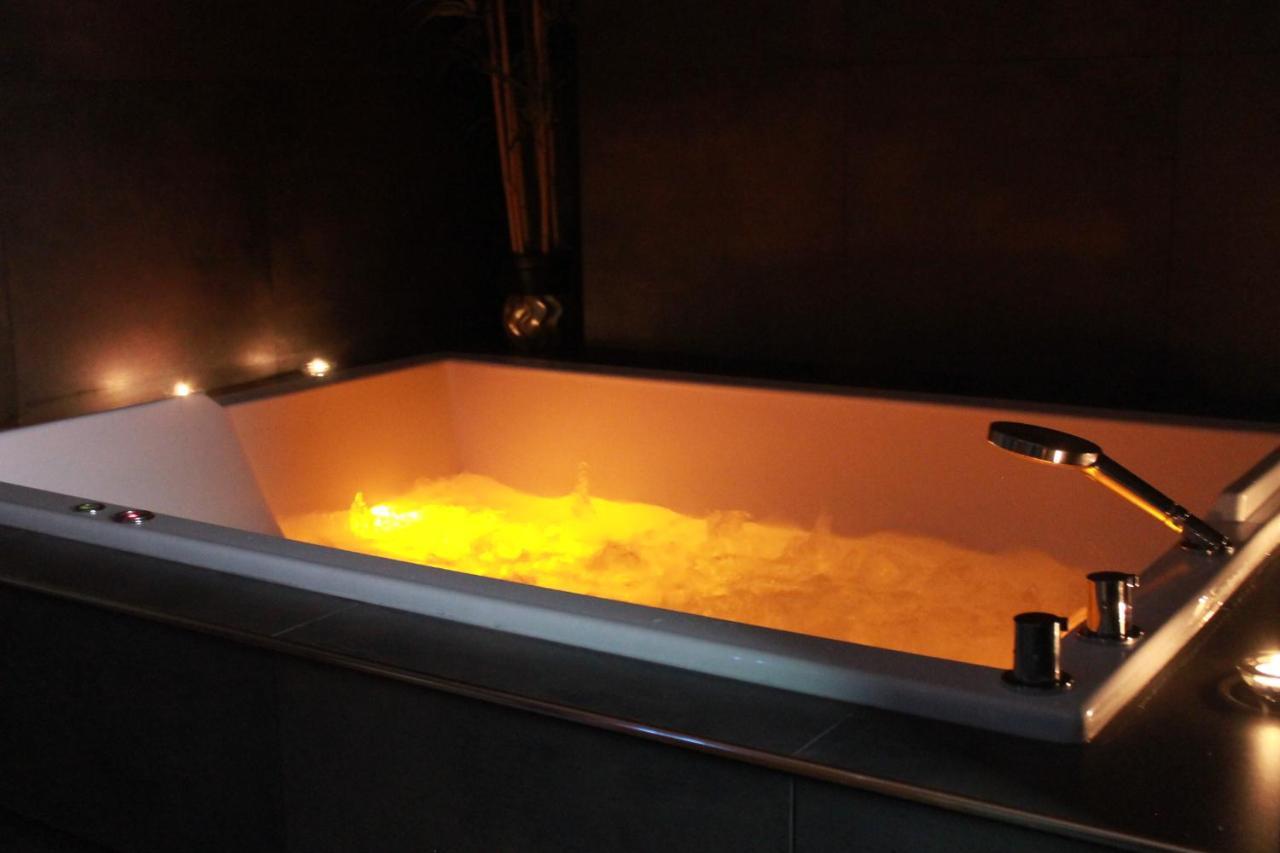 The Down Town Nenad'S Spa 第戎 外观 照片